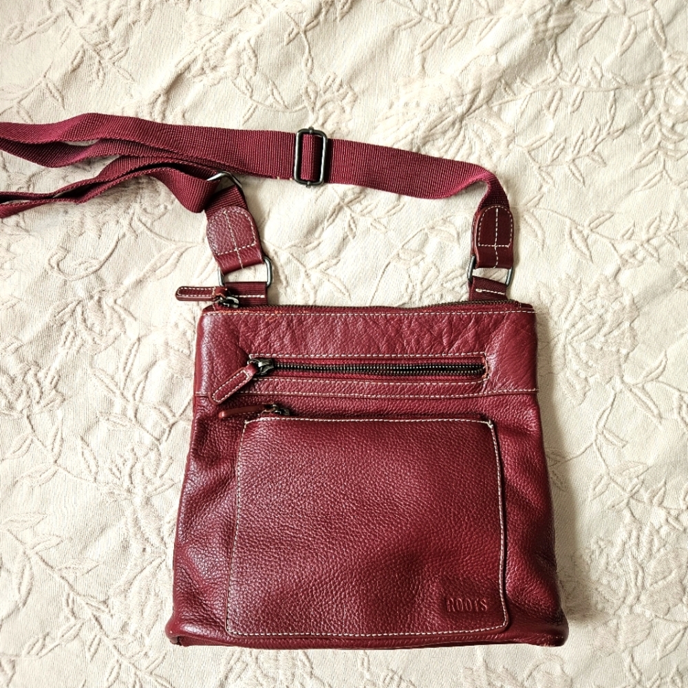 ROOTS Leather Bag